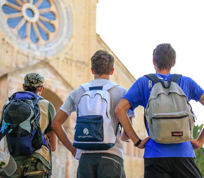 Cos'è il Sentiero di Maria? Via di pellegrinaggio dalla Basilica di San Zeno a Verona al Santuario Madonna della Corona